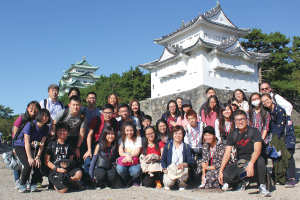 名古屋城で記念撮影