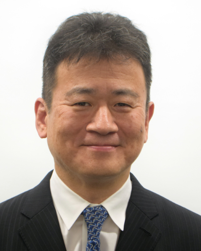 愛知学院大学同窓会連絡協議会議長（法学部同窓会相談役） 中津　範明